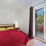 Daire Two-bedroom In Blace