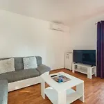 Two-bedroom In בלאצ'ה