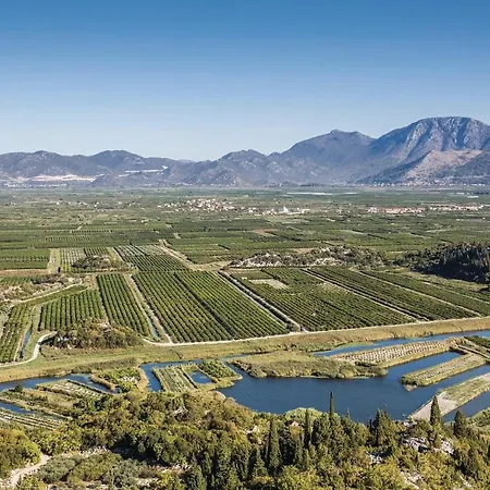 Two-bedroom In Apartament Blace