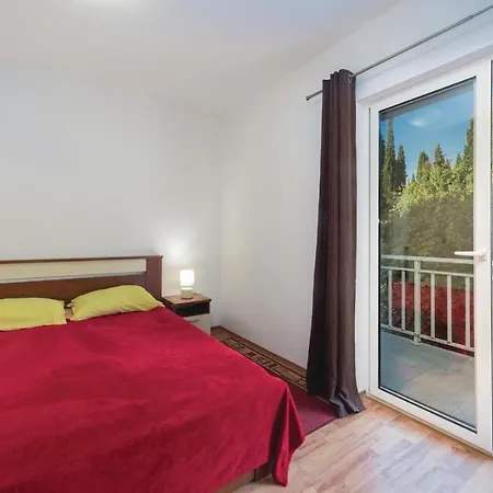 דירה Two-bedroom In בלאצ'ה